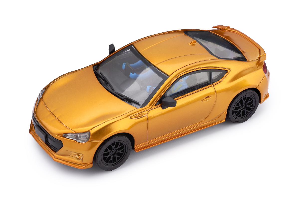 PCT01T Subaru BRZ Gold inc working headlights 1:32 scale